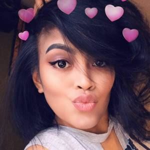 Meet your Posher, Morica m